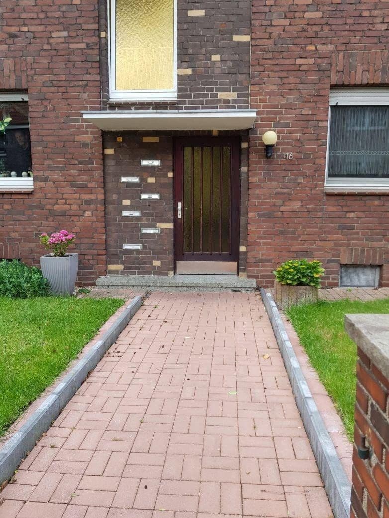 Prenájom bytu 3-izbový 55 m², Odenwaldstraße 16, Oberhausen, Severné Porýnie - Westfálsko Prenájom bytu 3-izbový 55 m², Odenwaldstraße 16, Oberhausen, Severné Porýnie - Westfálsko