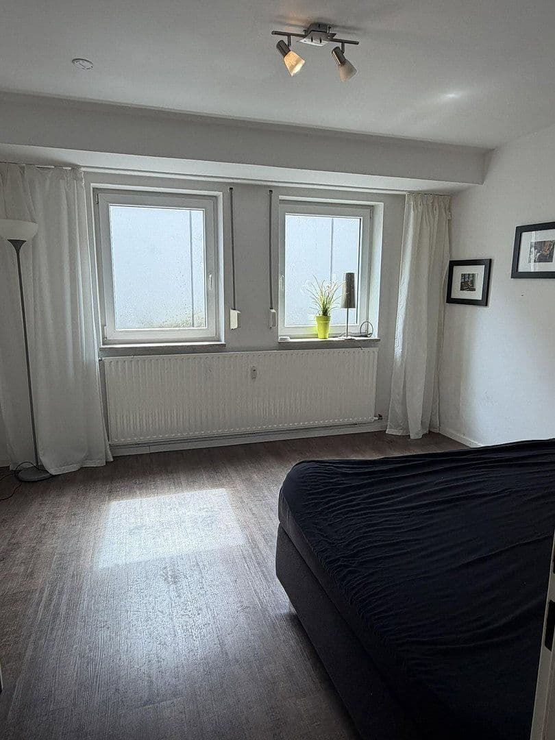 Prenájom bytu 1-izbový 30 m², München, Bavorsko Prenájom bytu 1-izbový 30 m², München, Bavorsko