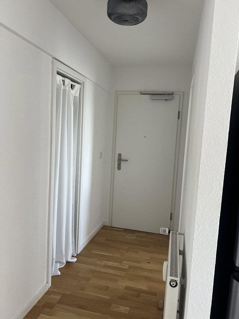 Prenájom bytu 2-izbový 49 m², Frankfurt, Hesensko Prenájom bytu 2-izbový 49 m², Frankfurt, Hesensko
