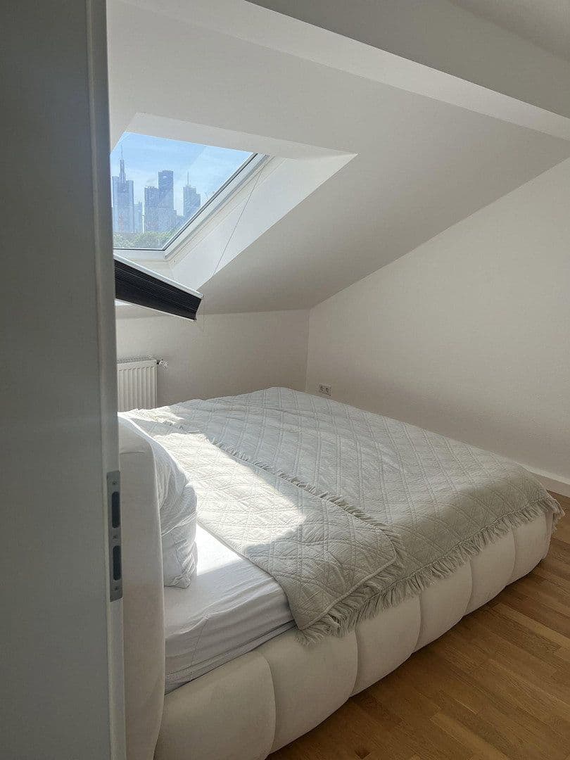 Prenájom bytu 2-izbový 49 m², Frankfurt, Hesensko Prenájom bytu 2-izbový 49 m², Frankfurt, Hesensko
