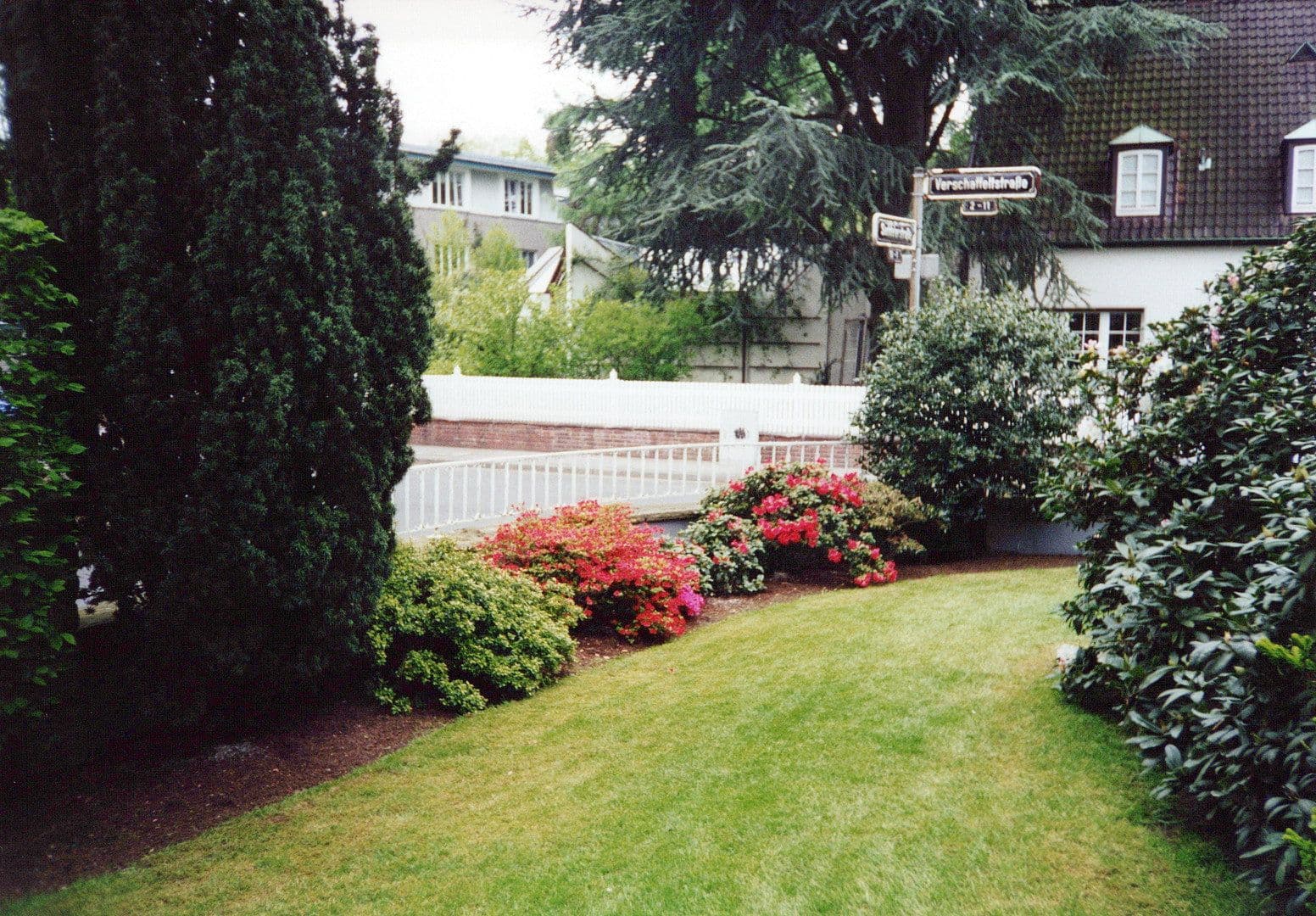 Predaj domu 260 m², pozemok 1.200 m², Urdenbach, Severné Porýnie - Westfálsko Predaj domu 260 m², pozemok 1.200 m², Urdenbach, Severné Porýnie - Westfálsko