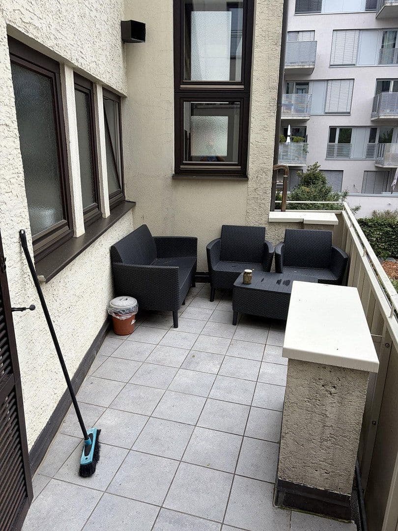 Prenájom kancelárie 100 m², Neu-Ulm, Bavorsko Prenájom kancelárie 100 m², Neu-Ulm, Bavorsko