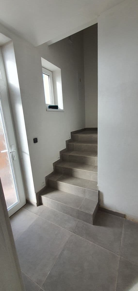 Prenájom domu 120 m², pozemok 400 m², Hvozdec, Jihomoravský kraj Prenájom domu 120 m², pozemok 400 m², Hvozdec, Jihomoravský kraj