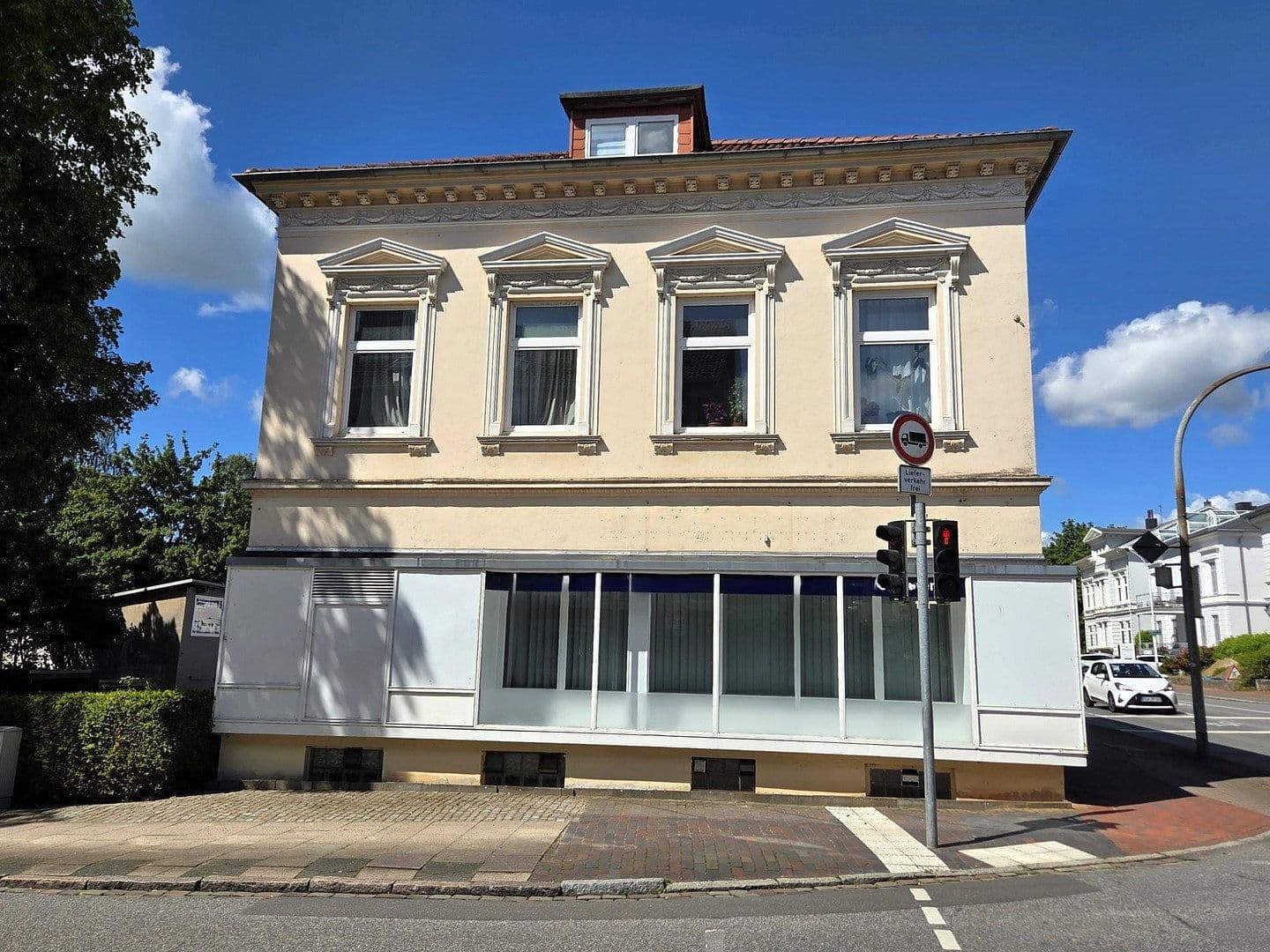 Predaj domu 226 m², pozemok 604 m², Plöner Str. 33, Eutin, Šlezvicko-Holštajnsko Predaj domu 226 m², pozemok 604 m², Plöner Str. 33, Eutin, Šlezvicko-Holštajnsko