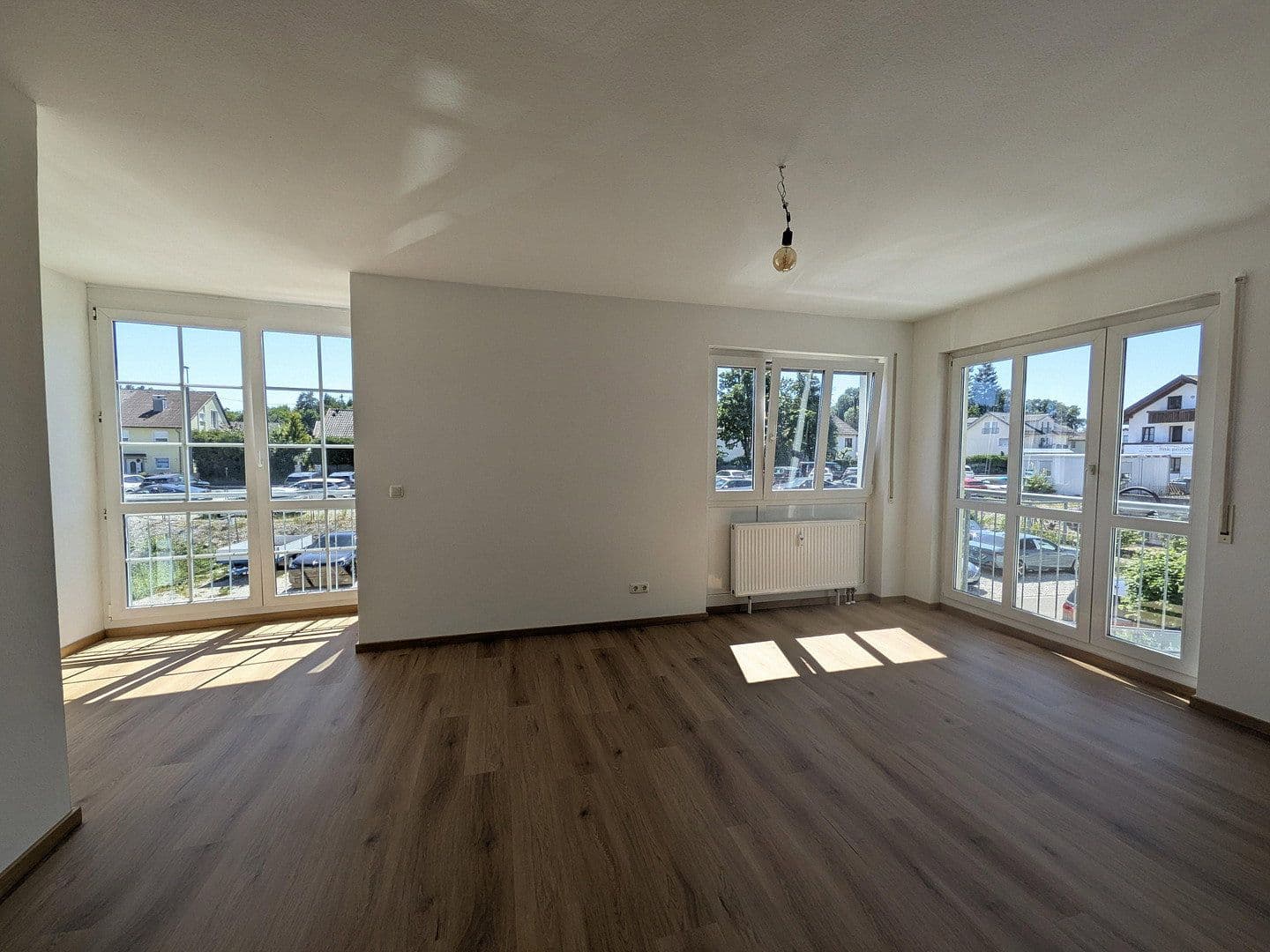Predaj bytu 3-izbový 70 m², Fichtenweg 8, Kirchseeon, Bavorsko Predaj bytu 3-izbový 70 m², Fichtenweg 8, Kirchseeon, Bavorsko