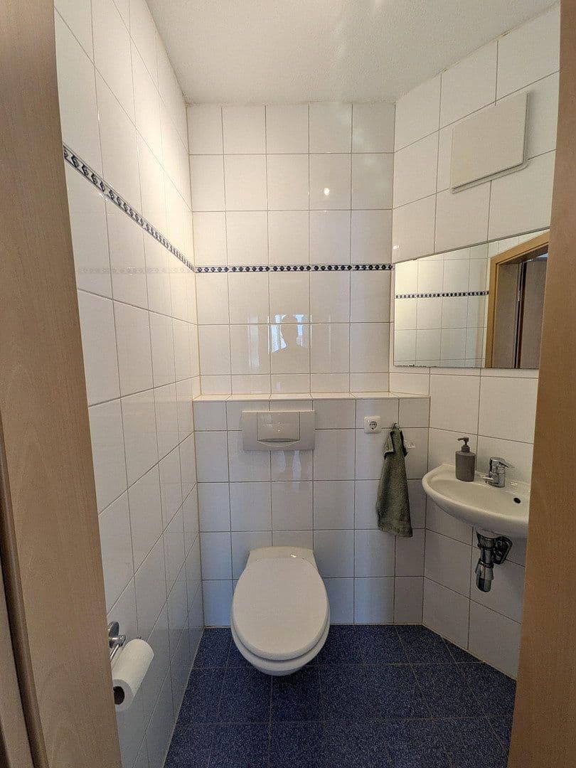 Predaj bytu 3-izbový 70 m², Fichtenweg 8, Kirchseeon, Bavorsko Predaj bytu 3-izbový 70 m², Fichtenweg 8, Kirchseeon, Bavorsko