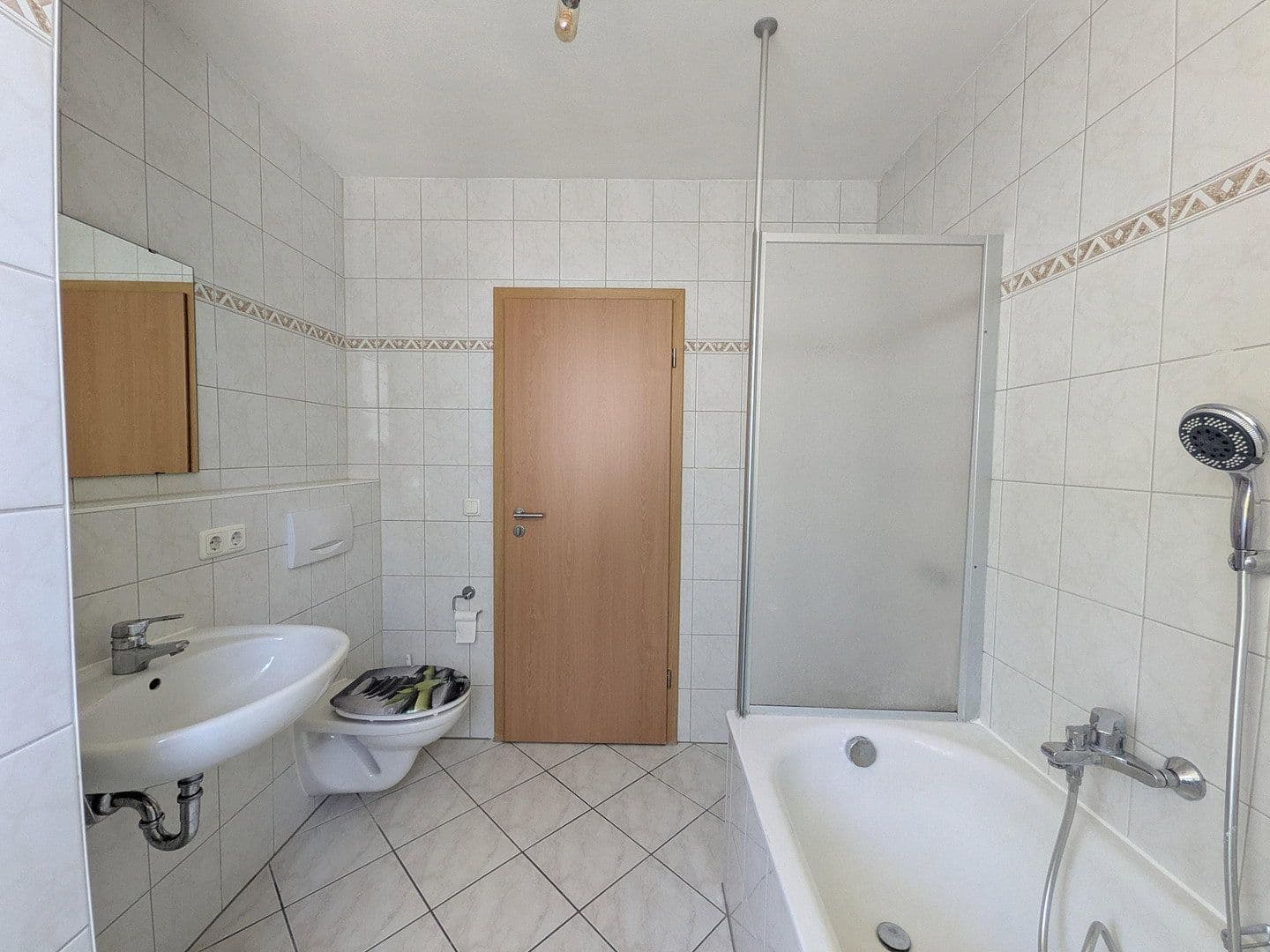 Predaj bytu 3-izbový 70 m², Fichtenweg 8, Kirchseeon, Bavorsko Predaj bytu 3-izbový 70 m², Fichtenweg 8, Kirchseeon, Bavorsko