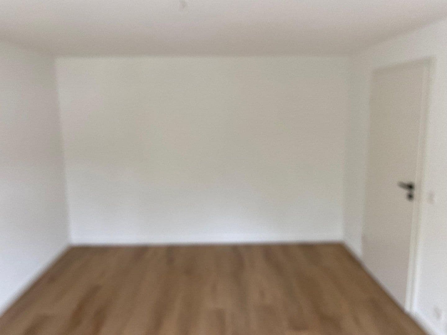 Prenájom bytu 3-izbový 103 m², Am Mühlwäldle 8, Baden-Baden, Bádensko-Wurttembersko Prenájom bytu 3-izbový 103 m², Am Mühlwäldle 8, Baden-Baden, Bádensko-Wurttembersko