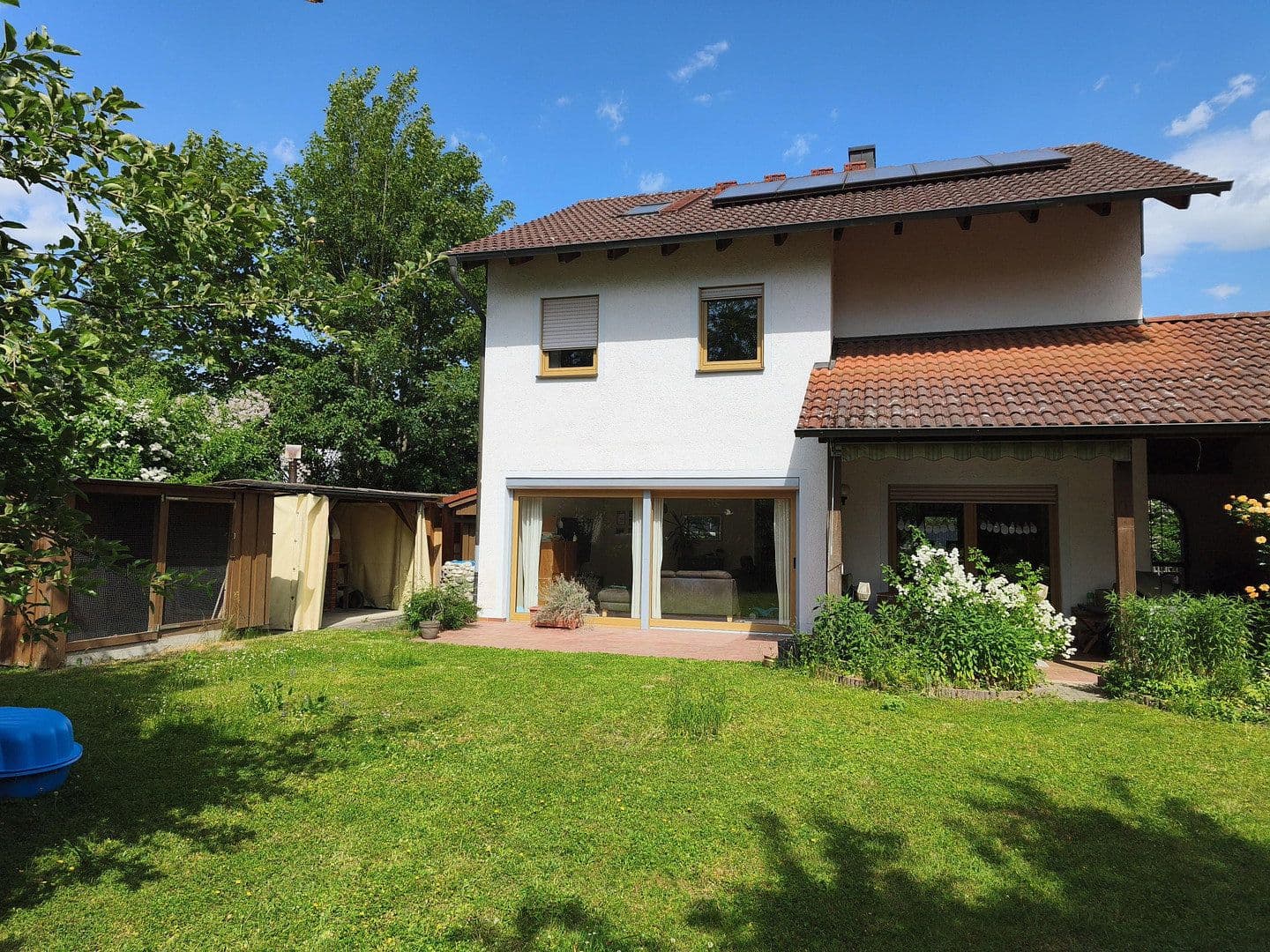 Predaj domu 168 m², pozemok 670 m², Mühldorf am Inn, Bavorsko Predaj domu 168 m², pozemok 670 m², Mühldorf am Inn, Bavorsko