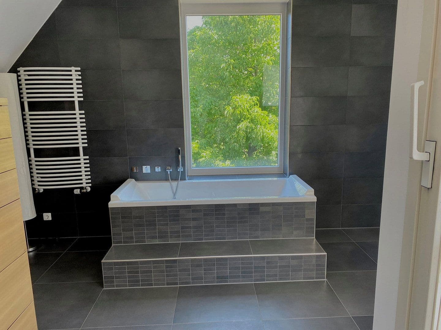 Predaj domu 300 m², pozemok 2.450 m², Affalterbach, Bádensko-Wurttembersko Predaj domu 300 m², pozemok 2.450 m², Affalterbach, Bádensko-Wurttembersko