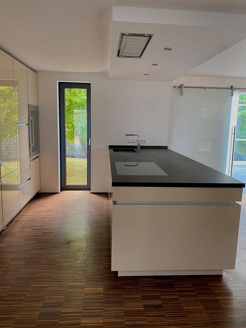 Predaj domu 300 m², pozemok 2.450 m², Affalterbach, Bádensko-Wurttembersko Predaj domu 300 m², pozemok 2.450 m², Affalterbach, Bádensko-Wurttembersko
