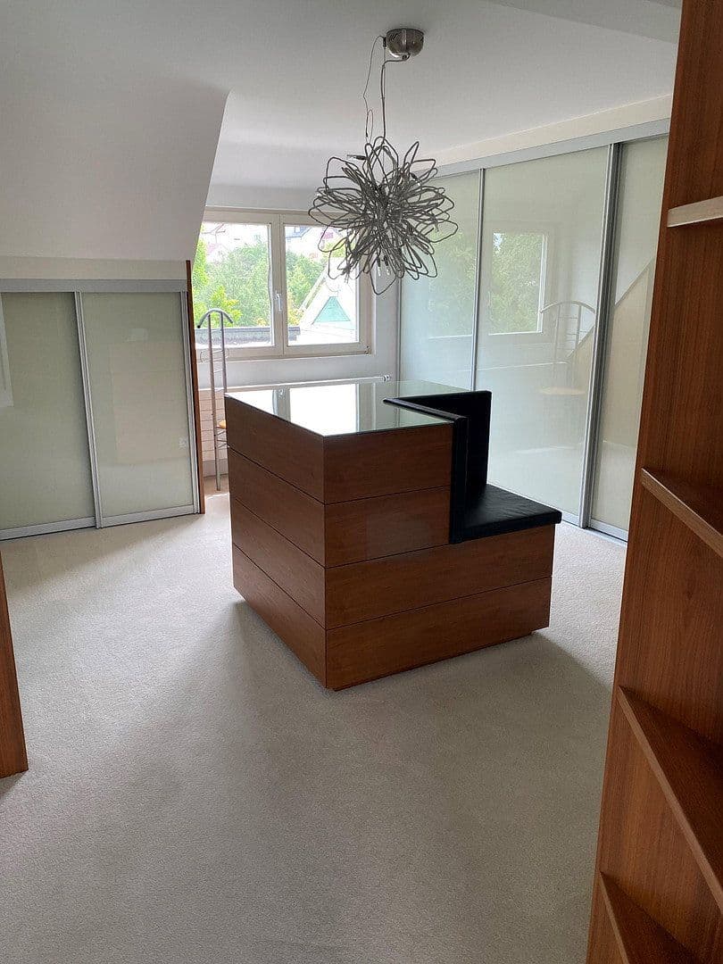 Predaj domu 300 m², pozemok 2.450 m², Affalterbach, Bádensko-Wurttembersko Predaj domu 300 m², pozemok 2.450 m², Affalterbach, Bádensko-Wurttembersko