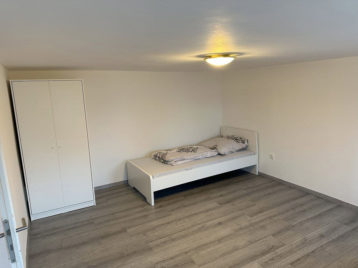 Prenájom bytu 6-izbový 158 m², Frontenhausen, Bavorsko Prenájom bytu 6-izbový 158 m², Frontenhausen, Bavorsko