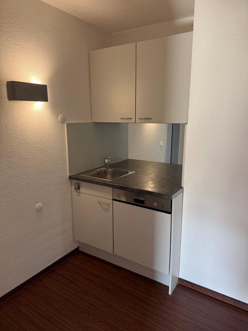 Prenájom kancelárie 170 m², Siemensstraße 9, Wiesbaden, Hesensko Prenájom kancelárie 170 m², Siemensstraße 9, Wiesbaden, Hesensko