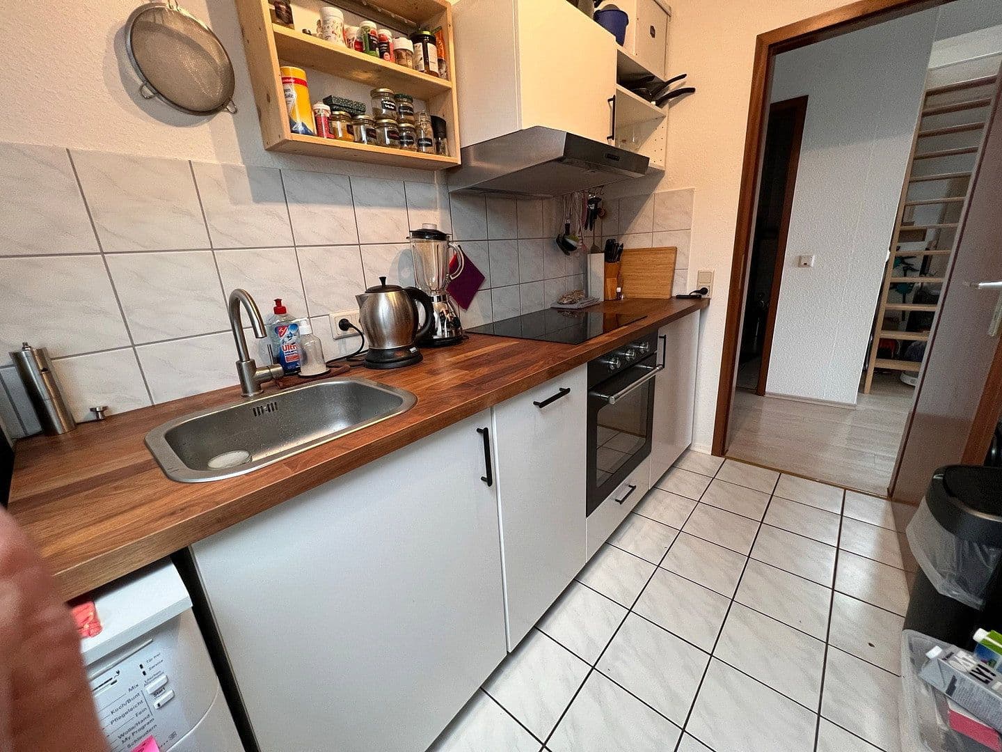 Prenájom bytu 3-izbový 82 m², Jahnstr. 59 B, Neuhofen, Porýnie-Falcko Prenájom bytu 3-izbový 82 m², Jahnstr. 59 B, Neuhofen, Porýnie-Falcko