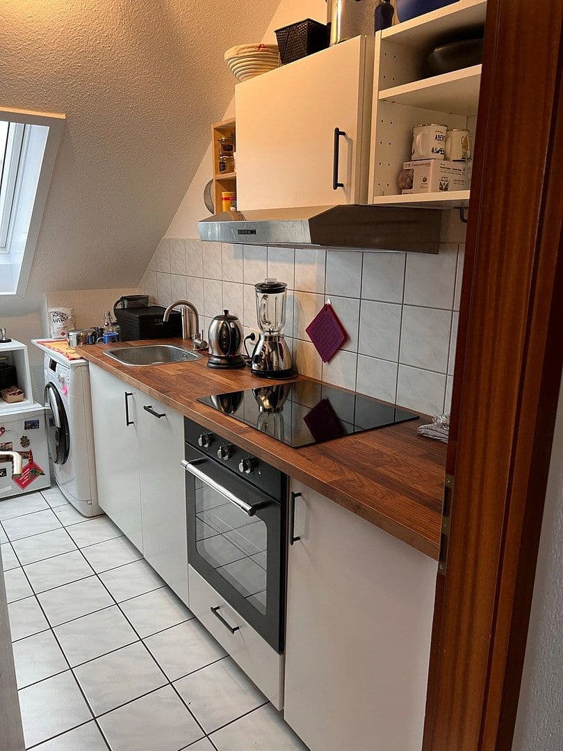 Prenájom bytu 3-izbový 82 m², Jahnstr. 59 B, Neuhofen, Porýnie-Falcko Prenájom bytu 3-izbový 82 m², Jahnstr. 59 B, Neuhofen, Porýnie-Falcko