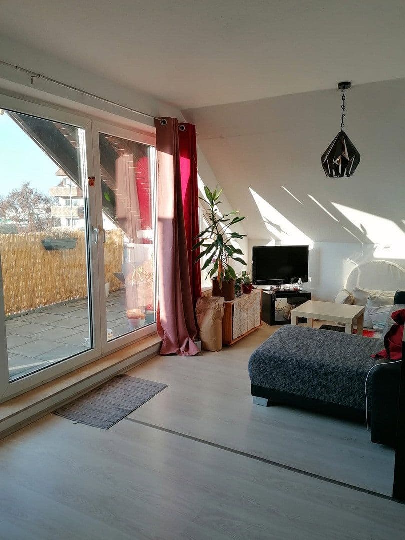 Prenájom bytu 3-izbový 82 m², Jahnstr. 59 B, Neuhofen, Porýnie-Falcko Prenájom bytu 3-izbový 82 m², Jahnstr. 59 B, Neuhofen, Porýnie-Falcko