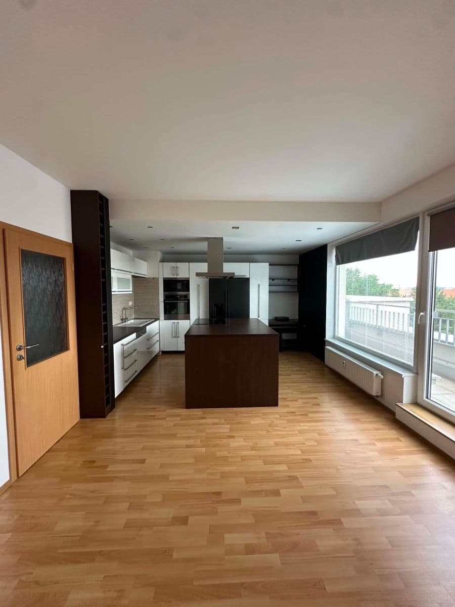 Prenájom bytu 2-izbový 65 m², V Uličce, Brandýs nad Labem-Stará Boleslav, Středočeský kraj Prenájom bytu 2-izbový 65 m², V Uličce, Brandýs nad Labem-Stará Boleslav, Středočeský kraj