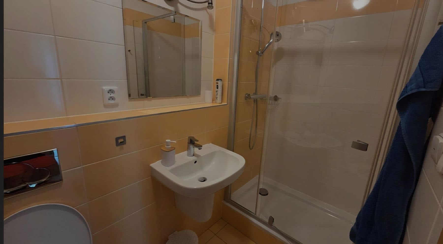 Prenájom bytu 2-izbový 41 m², Lipovská, Praha, Praha Prenájom bytu 2-izbový 41 m², Lipovská, Praha, Praha