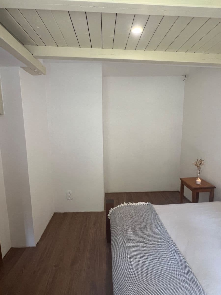 Prenájom domu 46 m², pozemok 395 m², Nižbor, Středočeský kraj Prenájom domu 46 m², pozemok 395 m², Nižbor, Středočeský kraj