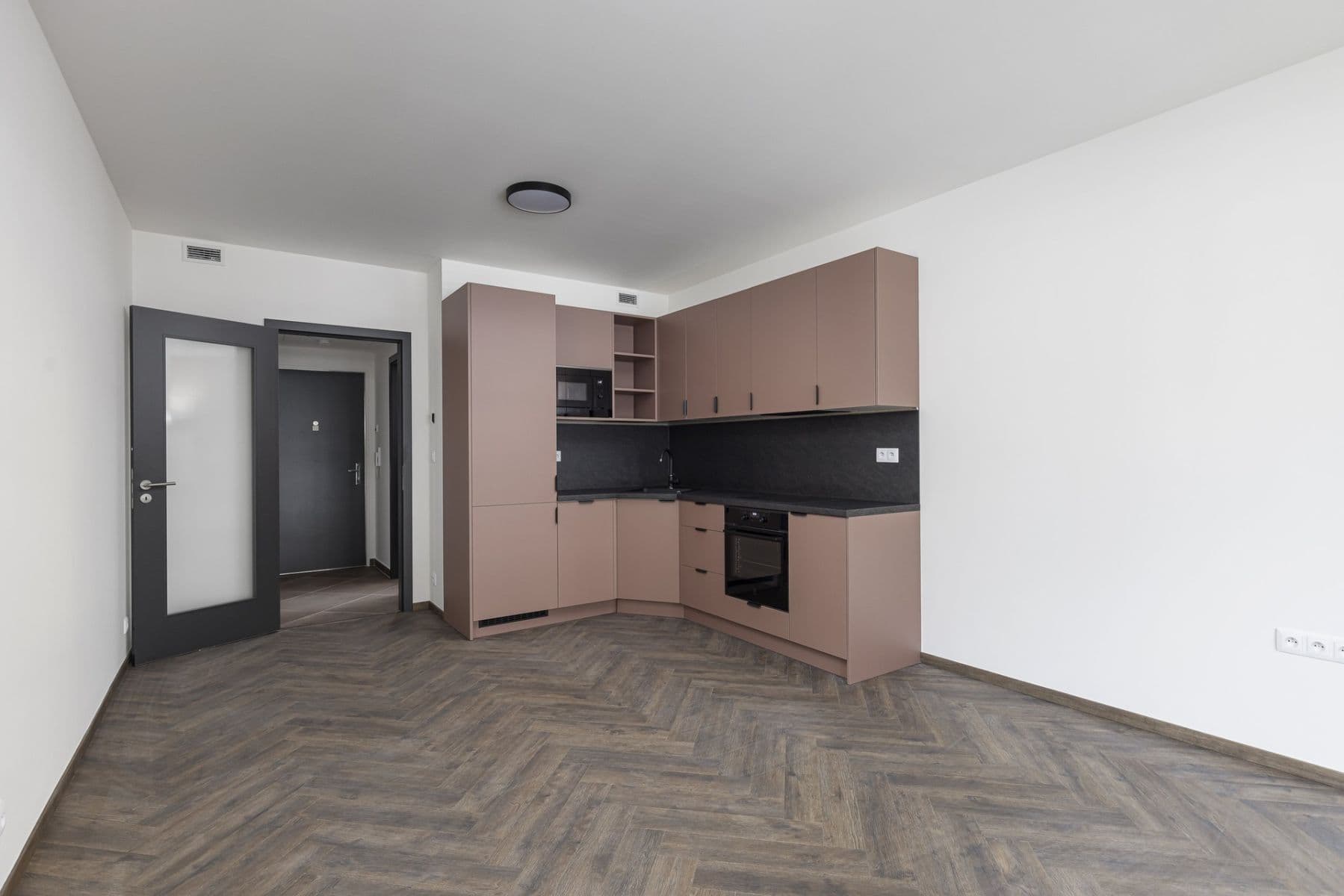 Prenájom bytu 1-izbový 33 m², Poděbradská, Praha, Praha Prenájom bytu 1-izbový 33 m², Poděbradská, Praha, Praha