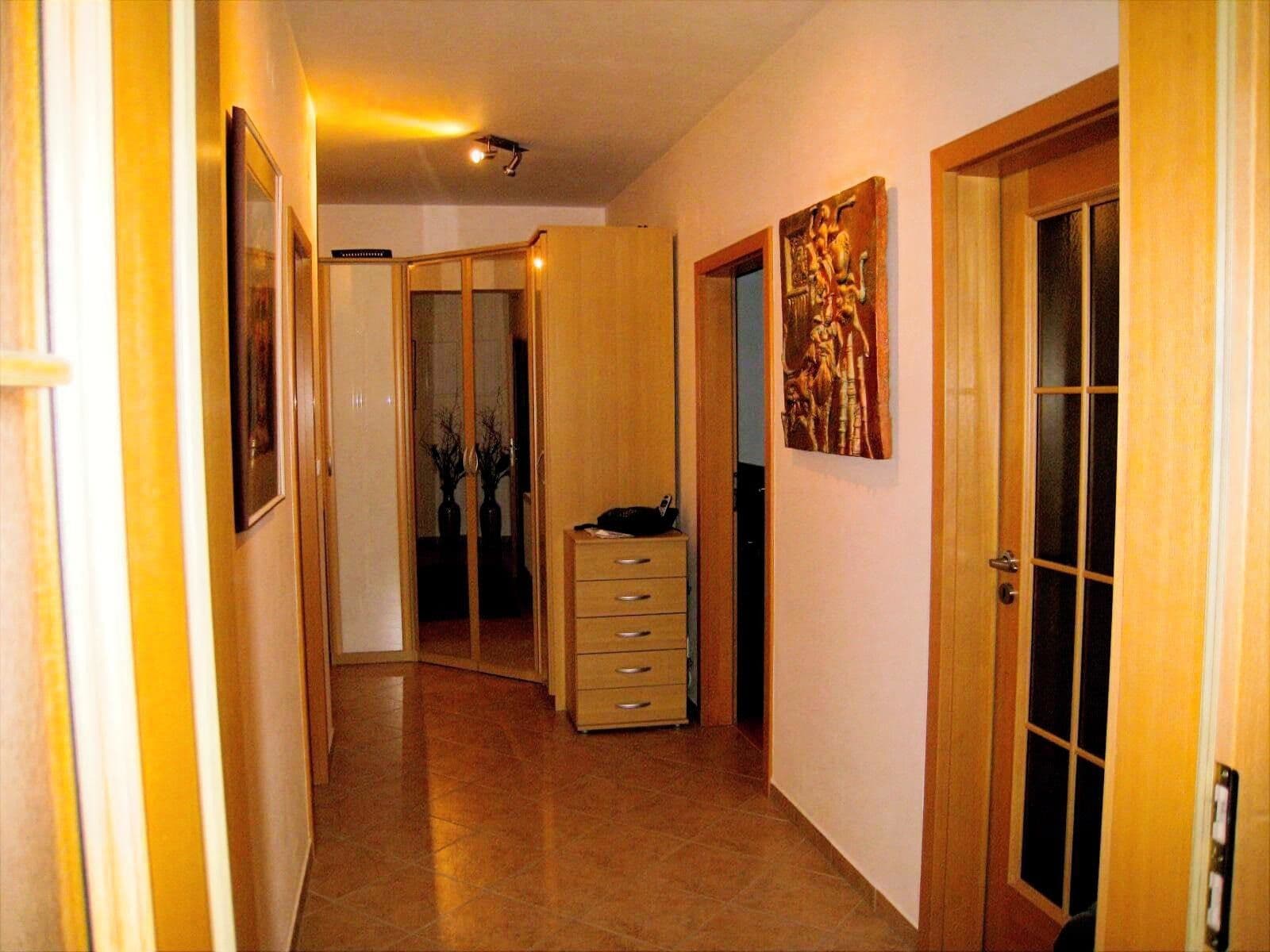 Prenájom bytu 3-izbový 106 m², Pod Cihelnou, Praha, Praha Prenájom bytu 3-izbový 106 m², Pod Cihelnou, Praha, Praha