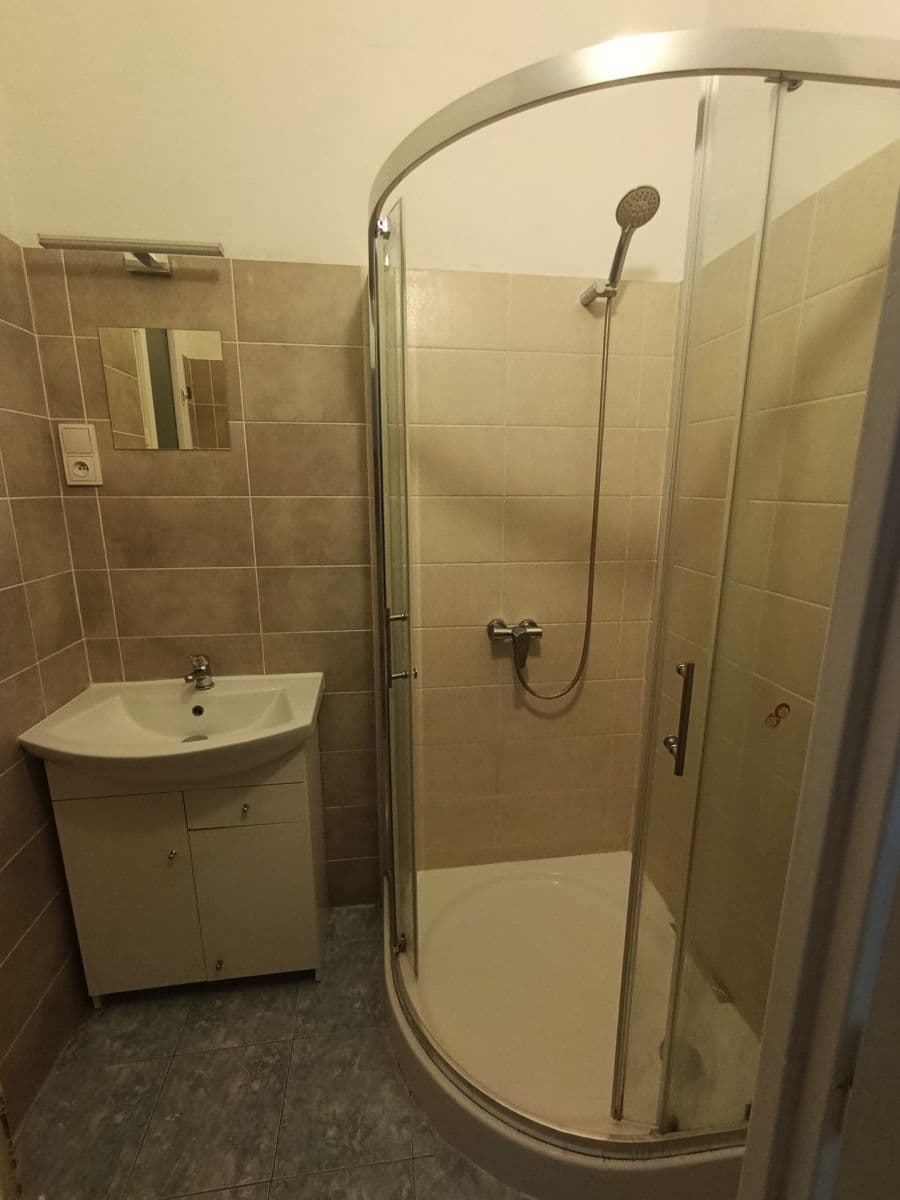Predaj bytu 1-izbový 30 m², Slezská, Praha, Praha Predaj bytu 1-izbový 30 m², Slezská, Praha, Praha