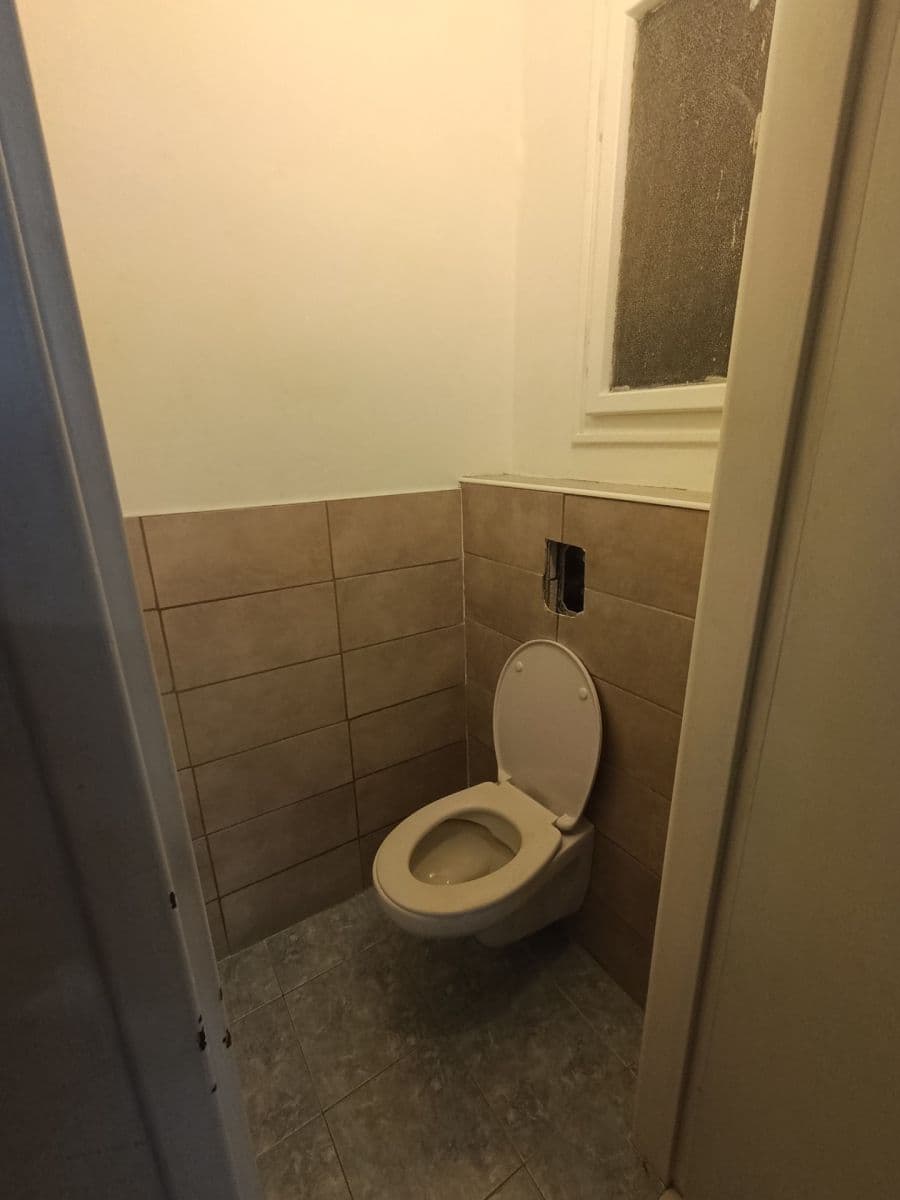Predaj bytu 1-izbový 30 m², Slezská, Praha, Praha Predaj bytu 1-izbový 30 m², Slezská, Praha, Praha