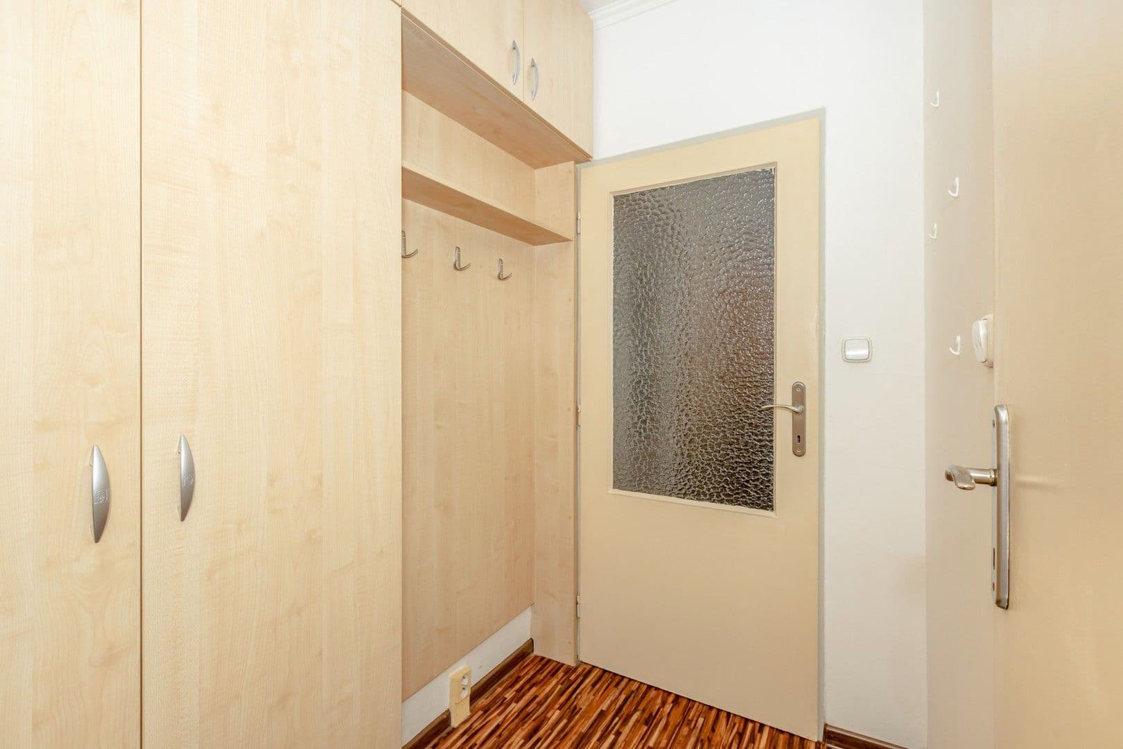 Prenájom bytu 1-izbový 40 m², Rabyňská, Praha, Praha Prenájom bytu 1-izbový 40 m², Rabyňská, Praha, Praha
