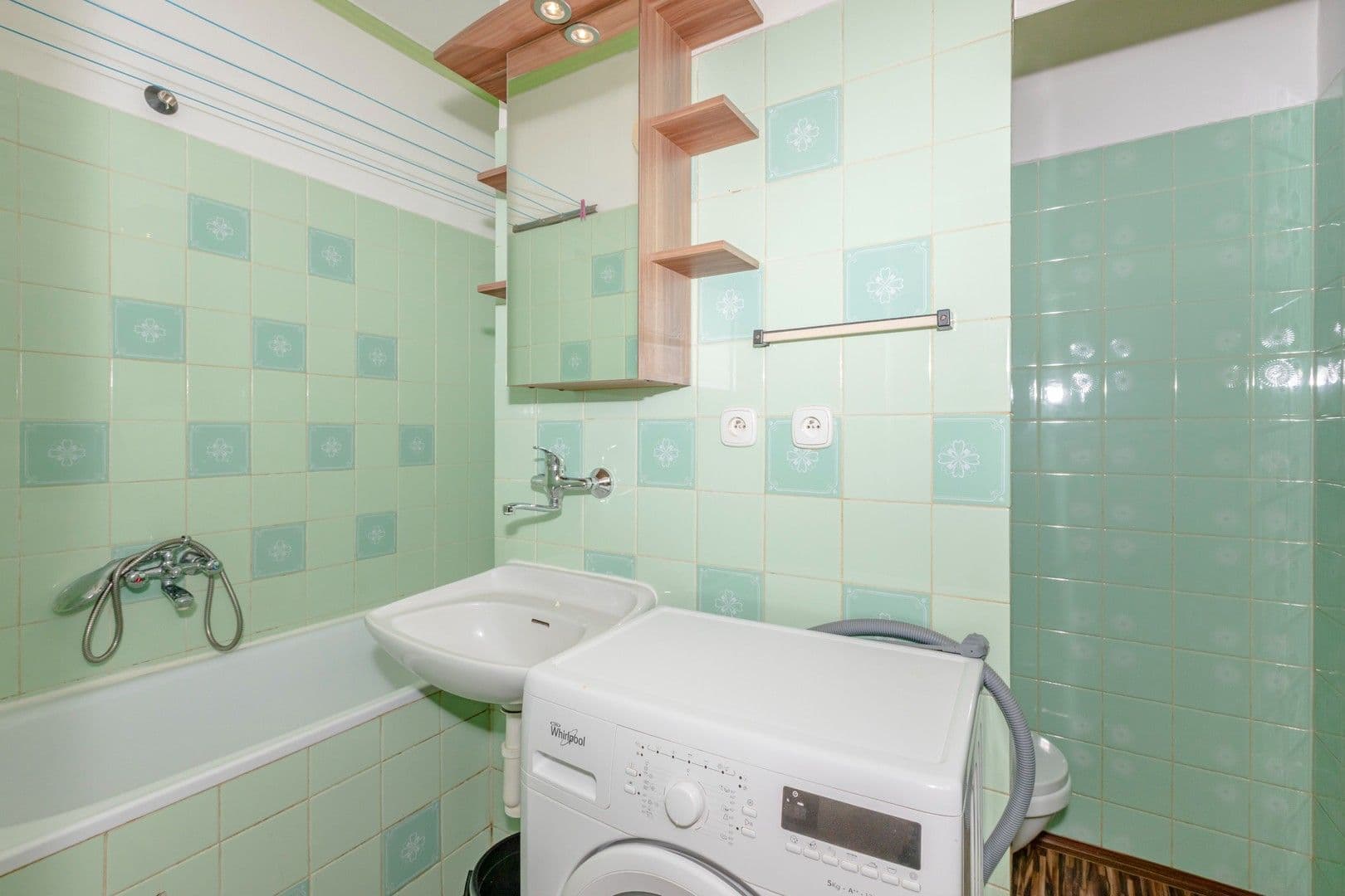 Prenájom bytu 1-izbový 40 m², Rabyňská, Praha, Praha Prenájom bytu 1-izbový 40 m², Rabyňská, Praha, Praha
