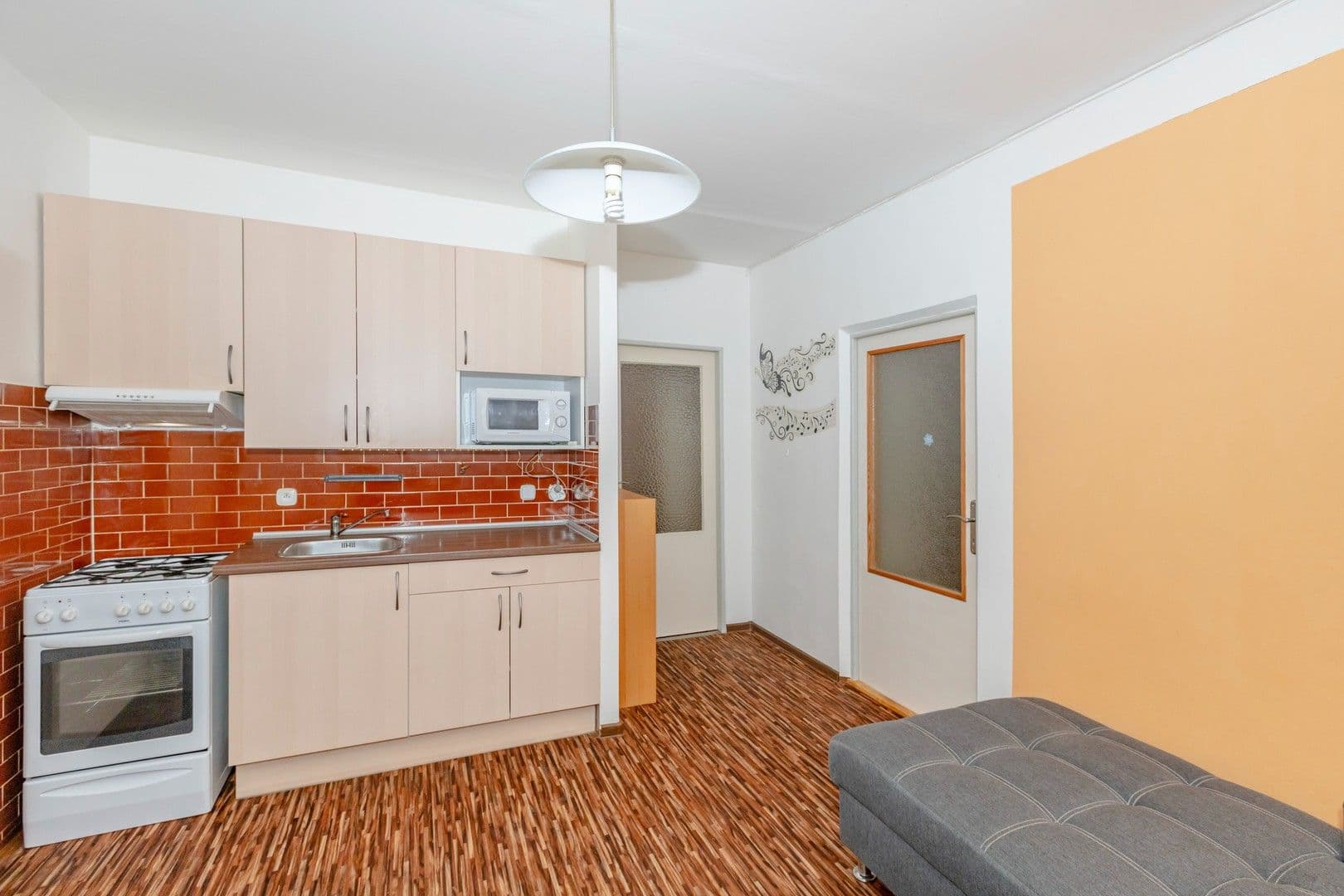 Prenájom bytu 1-izbový 40 m², Rabyňská, Praha, Praha Prenájom bytu 1-izbový 40 m², Rabyňská, Praha, Praha