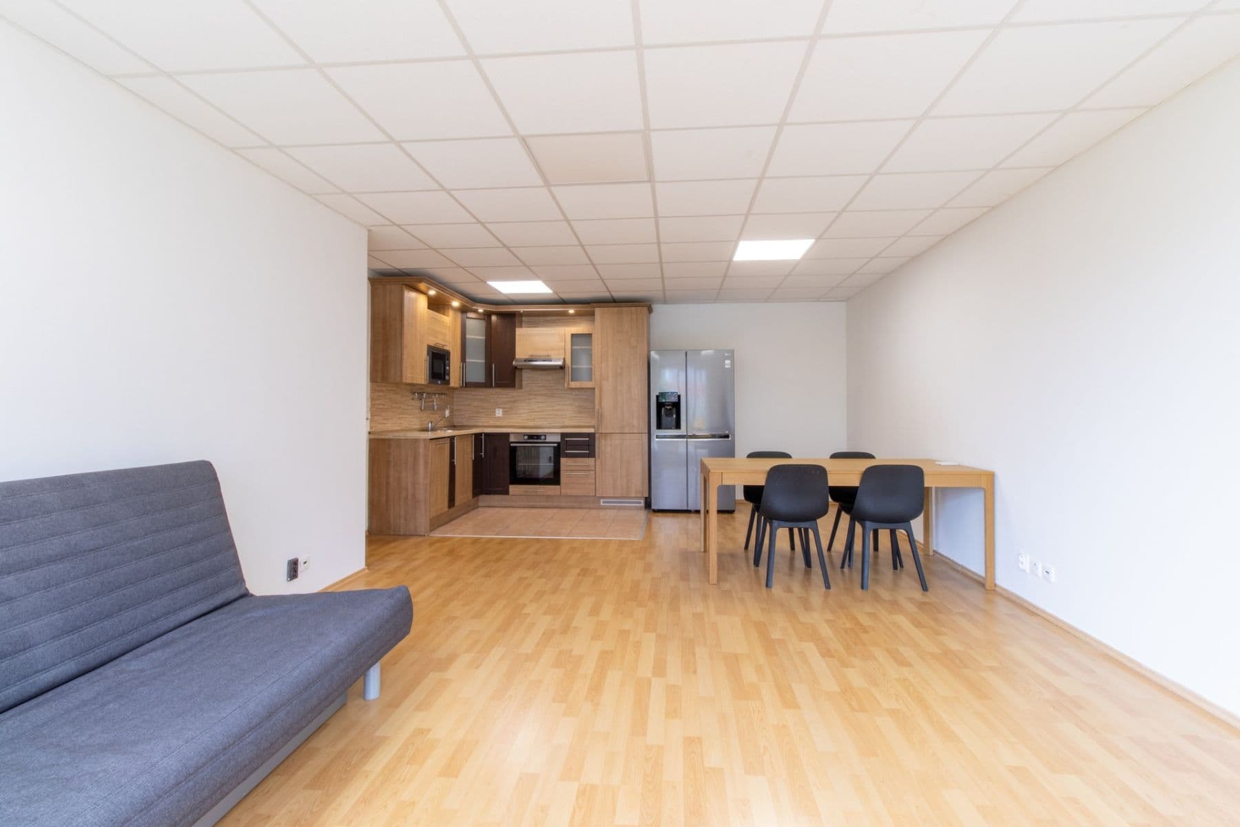 Prenájom bytu 3-izbový 79 m², Sicherova, Praha, Praha Prenájom bytu 3-izbový 79 m², Sicherova, Praha, Praha