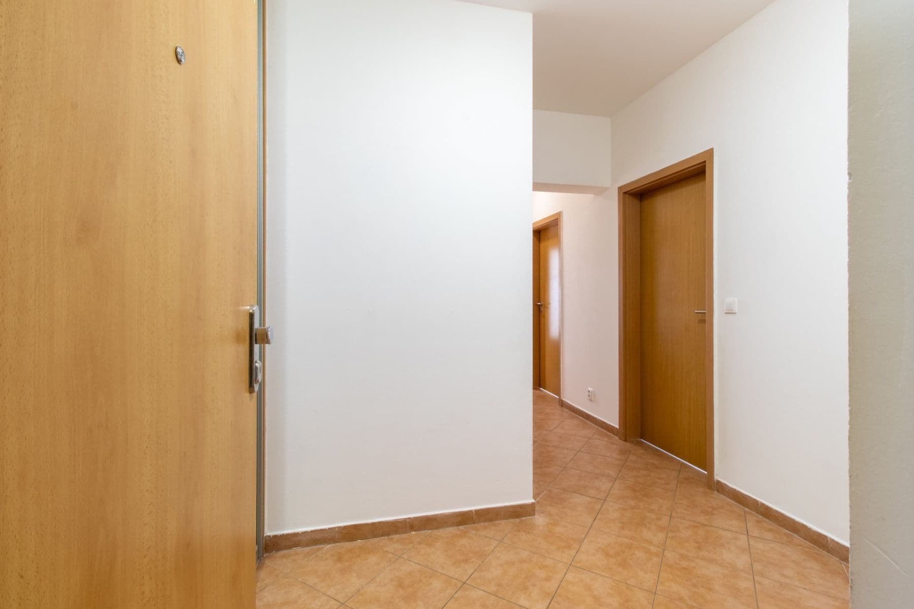 Prenájom bytu 3-izbový 79 m², Sicherova, Praha, Praha Prenájom bytu 3-izbový 79 m², Sicherova, Praha, Praha