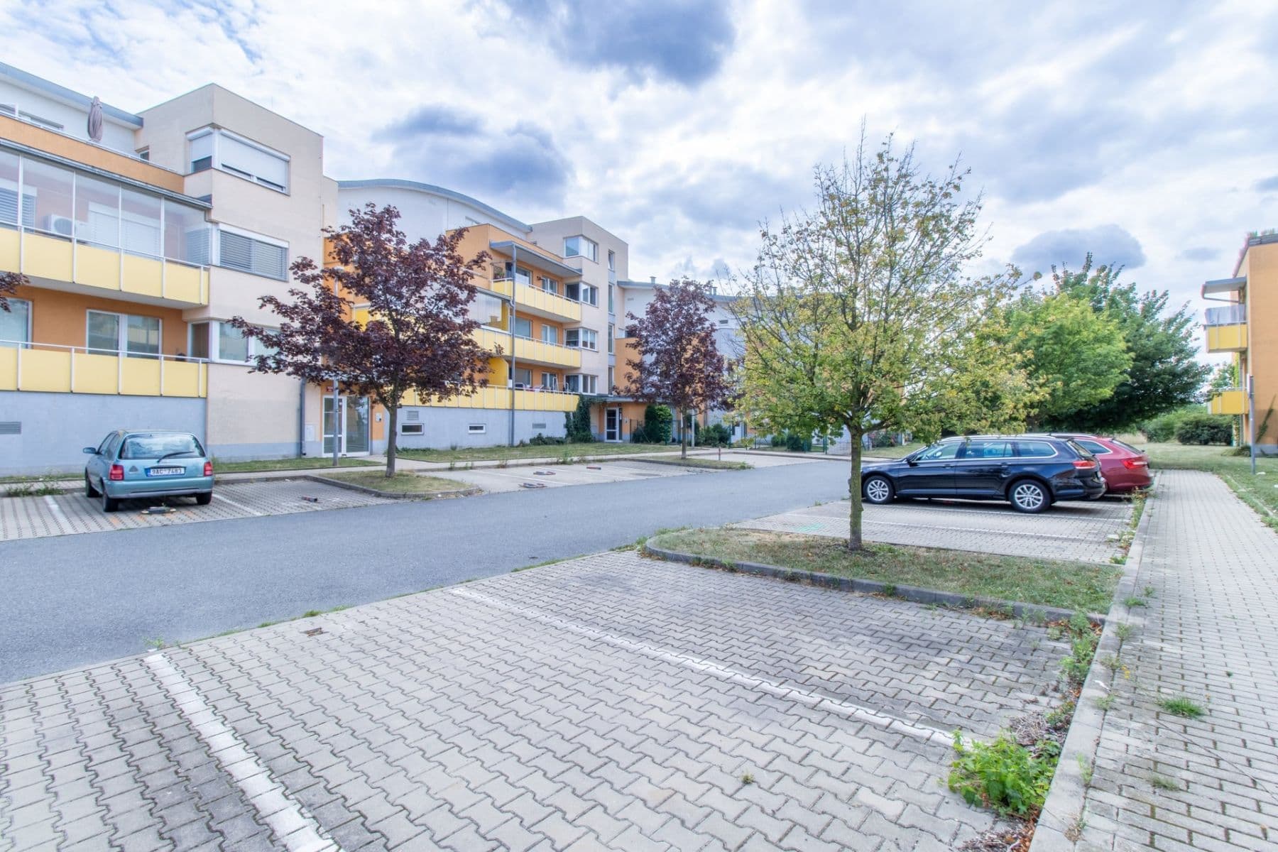 Prenájom bytu 3-izbový 79 m², Sicherova, Praha, Praha Prenájom bytu 3-izbový 79 m², Sicherova, Praha, Praha