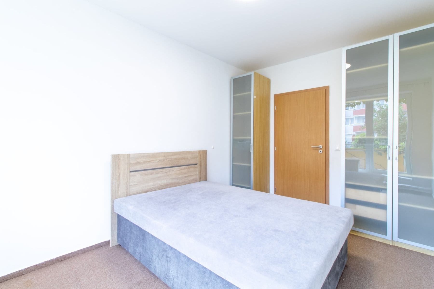 Prenájom bytu 3-izbový 79 m², Sicherova, Praha, Praha Prenájom bytu 3-izbový 79 m², Sicherova, Praha, Praha