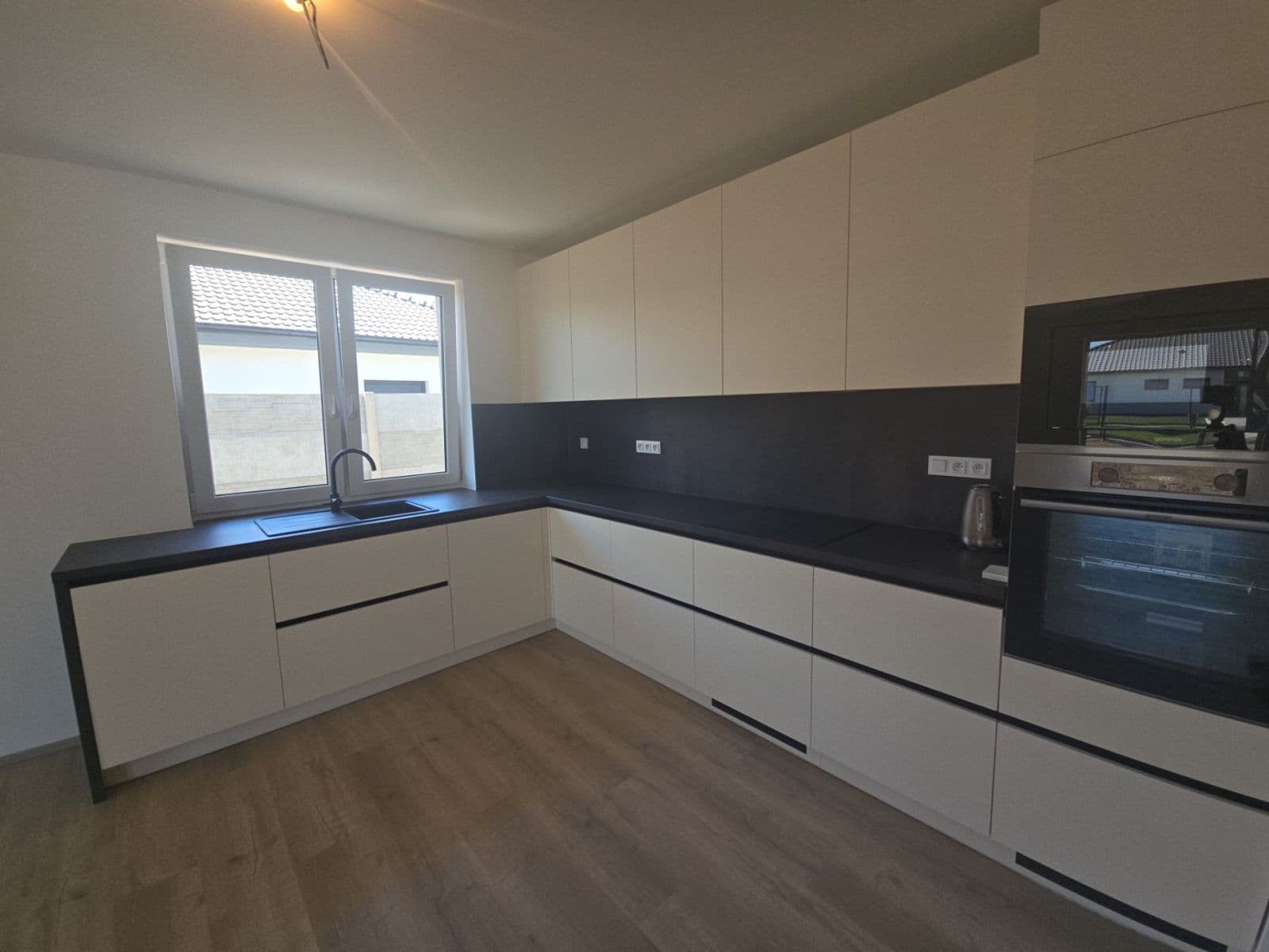 Predaj domu 156 m², pozemok 768 m², Krhovice, Jihomoravský kraj Predaj domu 156 m², pozemok 768 m², Krhovice, Jihomoravský kraj