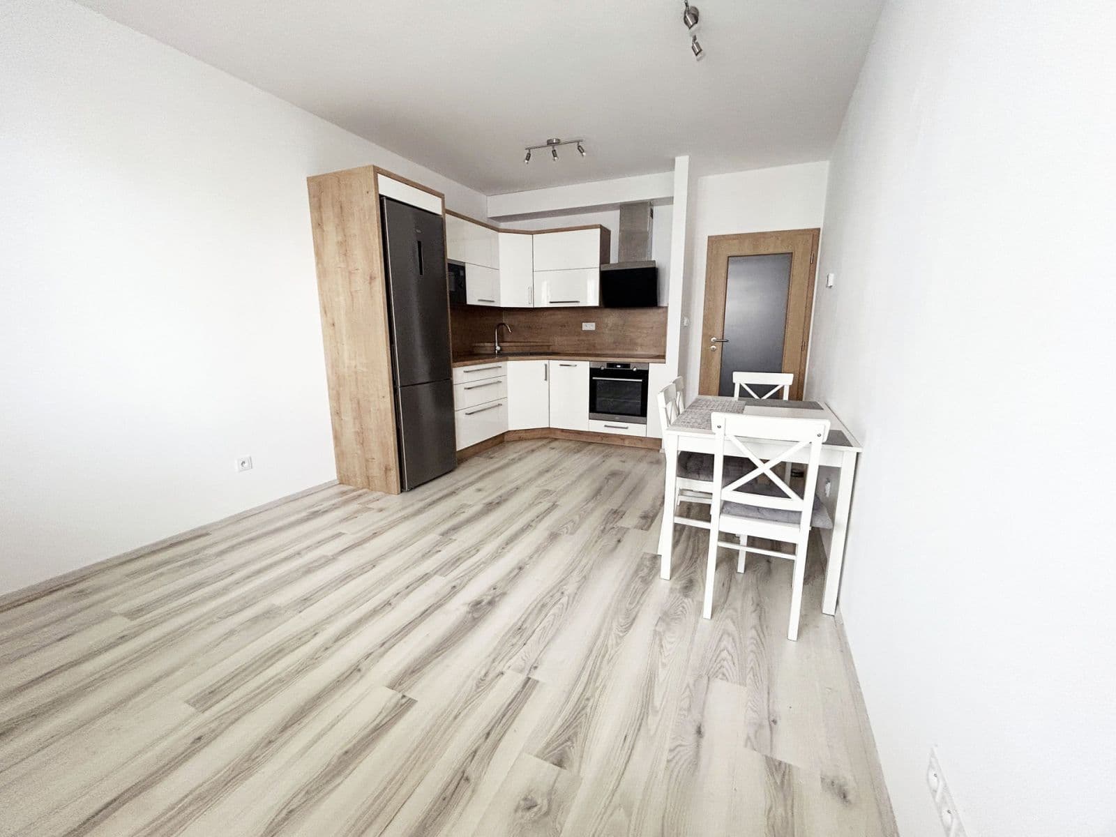 Prenájom bytu 2-izbový 51 m², Vrchlického, Poděbrady, Středočeský kraj Prenájom bytu 2-izbový 51 m², Vrchlického, Poděbrady, Středočeský kraj