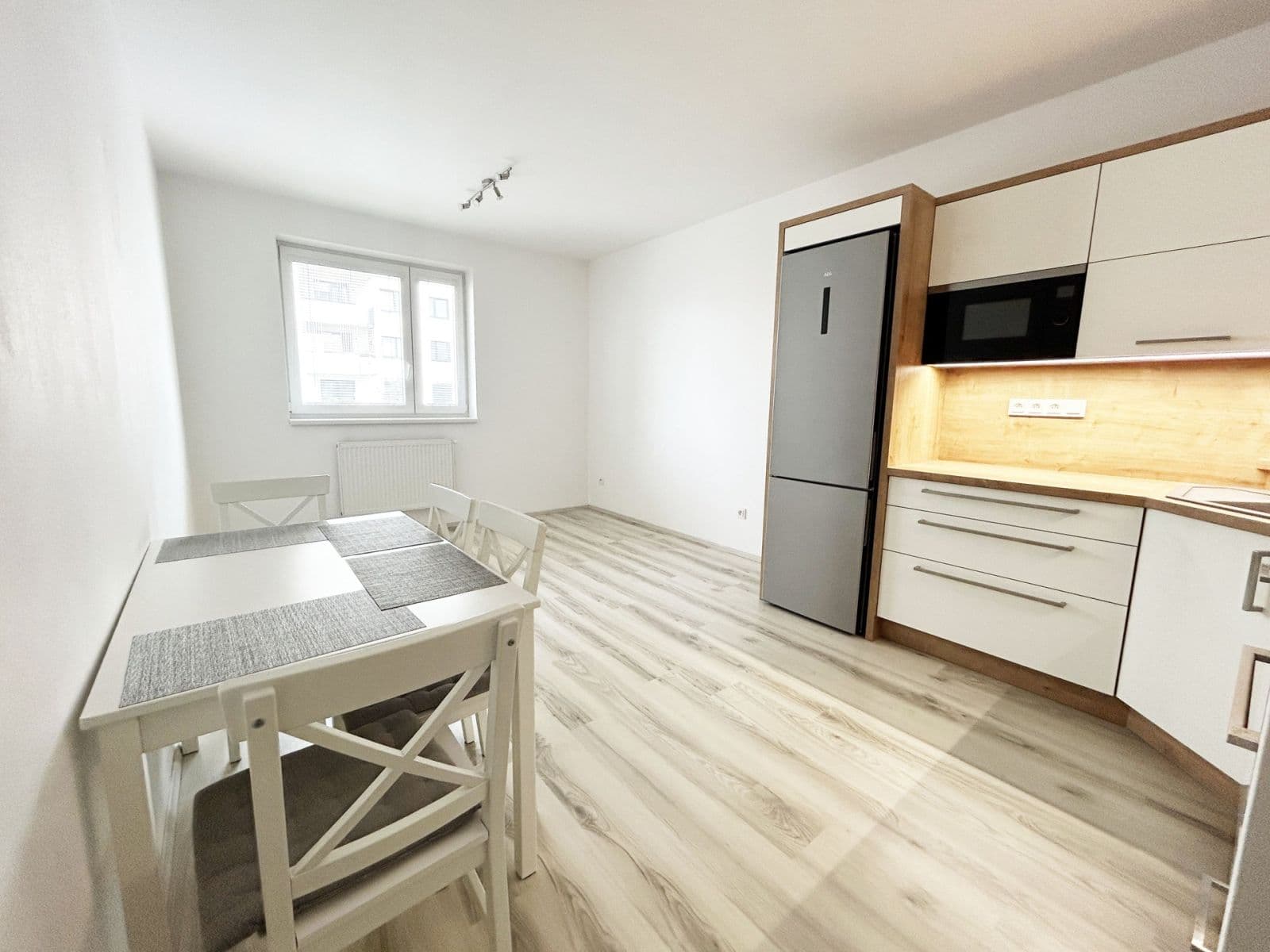 Prenájom bytu 2-izbový 51 m², Vrchlického, Poděbrady, Středočeský kraj Prenájom bytu 2-izbový 51 m², Vrchlického, Poděbrady, Středočeský kraj