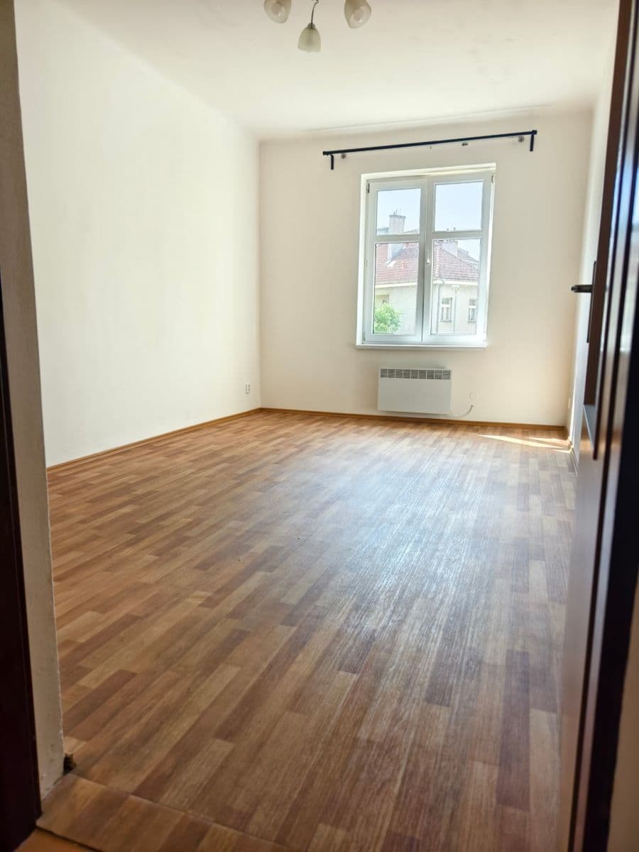 Prenájom bytu 2-izbový 40 m², Na Úlehli, Praha, Praha Prenájom bytu 2-izbový 40 m², Na Úlehli, Praha, Praha