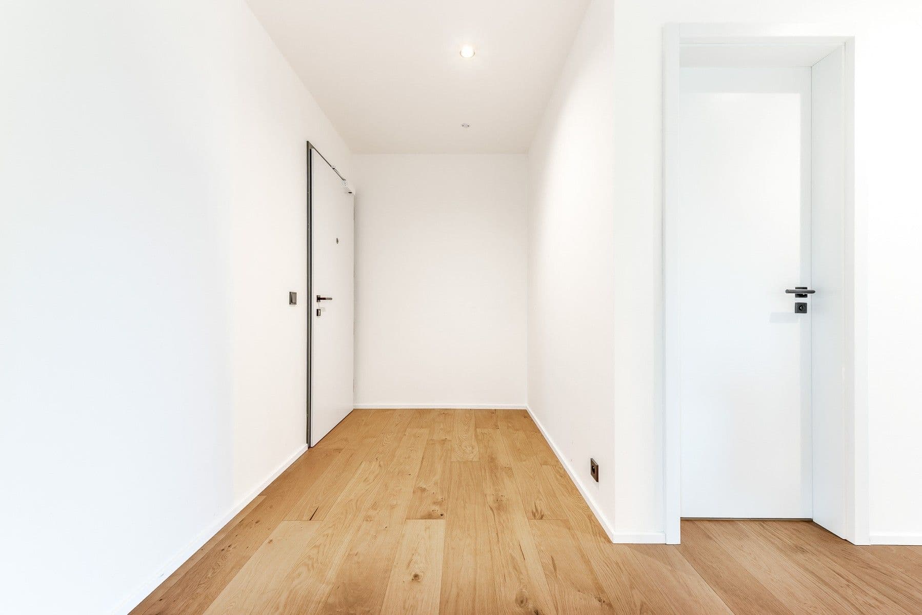 Predaj bytu 3-izbový 92 m², Grafická, Praha, Praha Predaj bytu 3-izbový 92 m², Grafická, Praha, Praha
