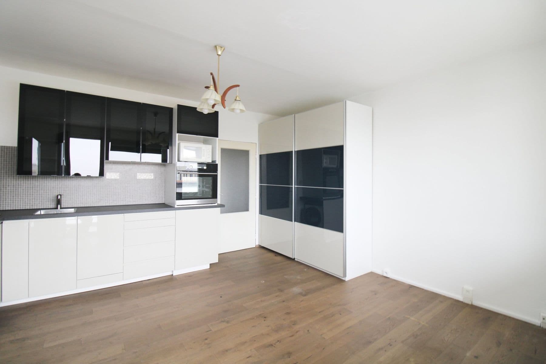 Prenájom bytu 1-izbový 27 m², Imrychova, Praha, Praha Prenájom bytu 1-izbový 27 m², Imrychova, Praha, Praha
