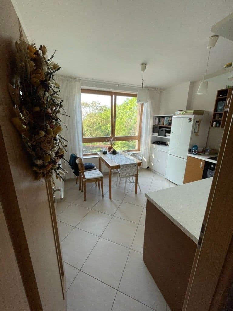 Prenájom bytu 1-izbový 40 m², Pod Stupni, Praha, Praha Prenájom bytu 1-izbový 40 m², Pod Stupni, Praha, Praha