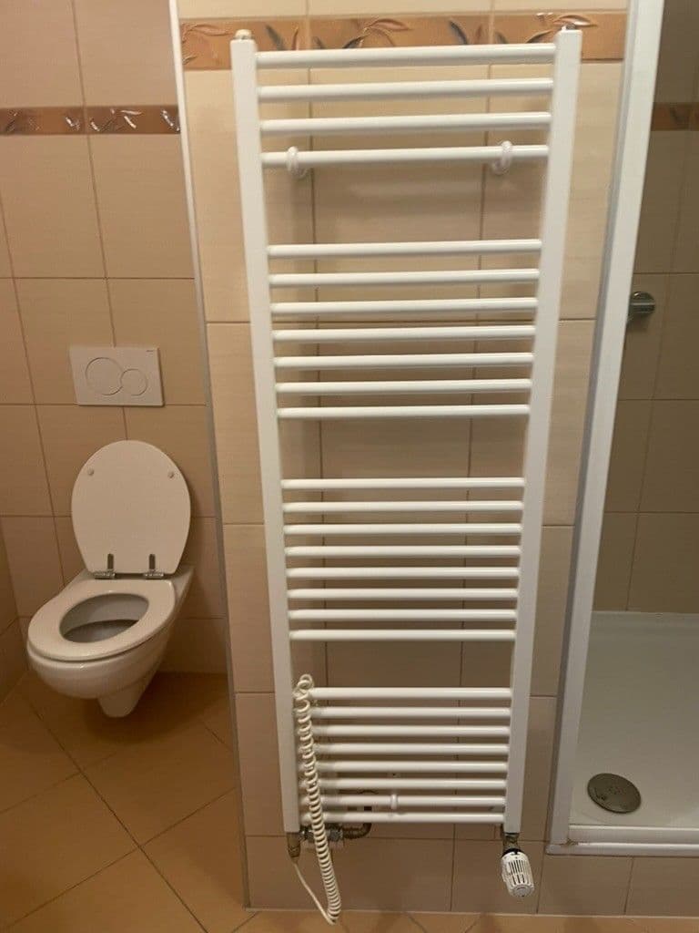 Prenájom bytu 1-izbový 40 m², Pod Stupni, Praha, Praha Prenájom bytu 1-izbový 40 m², Pod Stupni, Praha, Praha
