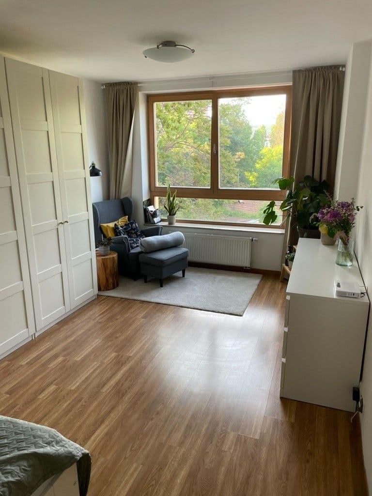 Prenájom bytu 1-izbový 40 m², Pod Stupni, Praha, Praha Prenájom bytu 1-izbový 40 m², Pod Stupni, Praha, Praha