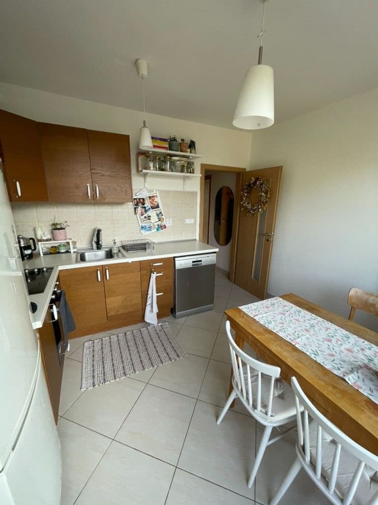 Prenájom bytu 1-izbový 40 m², Pod Stupni, Praha, Praha Prenájom bytu 1-izbový 40 m², Pod Stupni, Praha, Praha