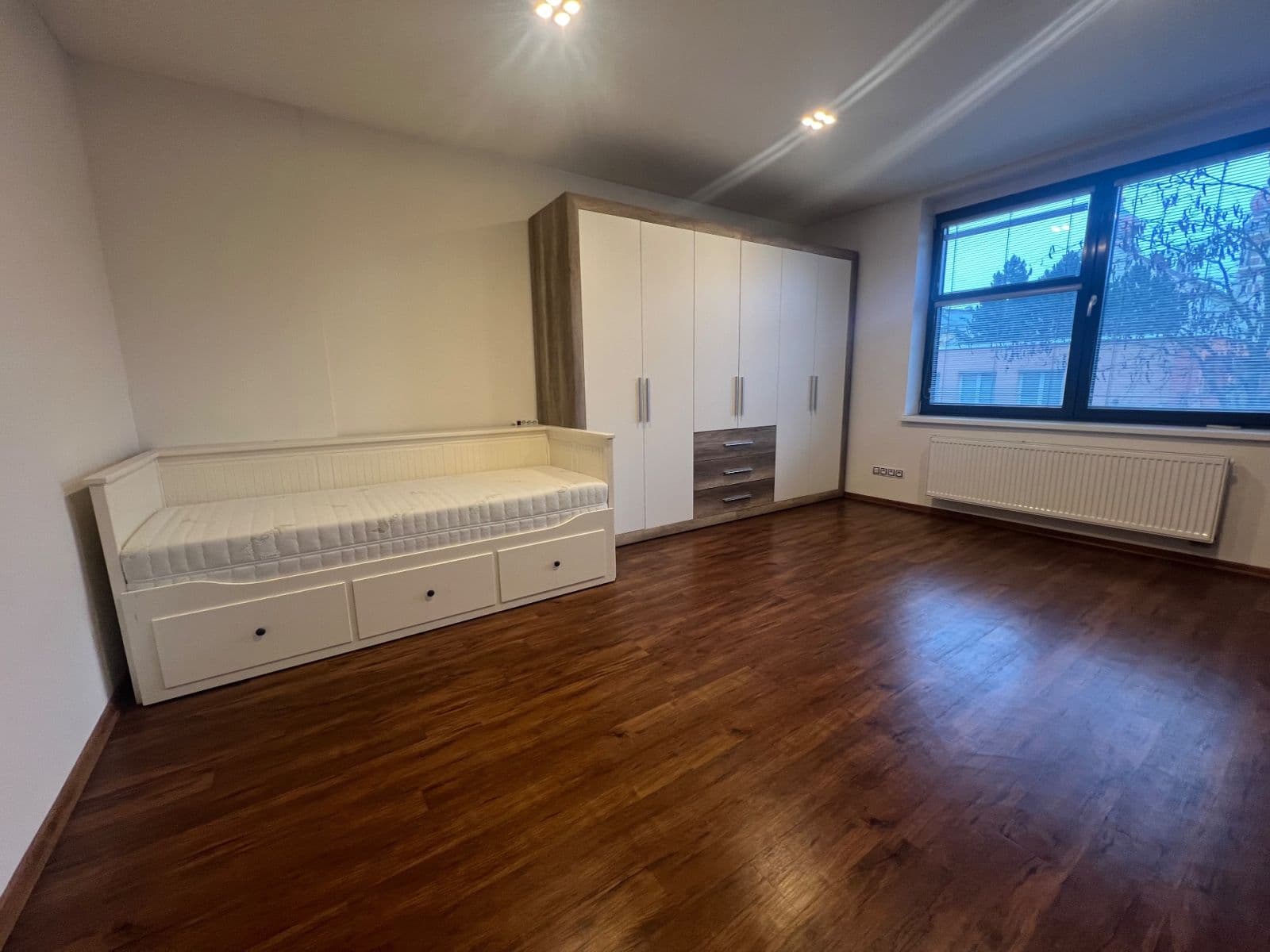 Prenájom bytu 2-izbový 70 m², Puškinova, Plzeň, Plzeňský kraj Prenájom bytu 2-izbový 70 m², Puškinova, Plzeň, Plzeňský kraj