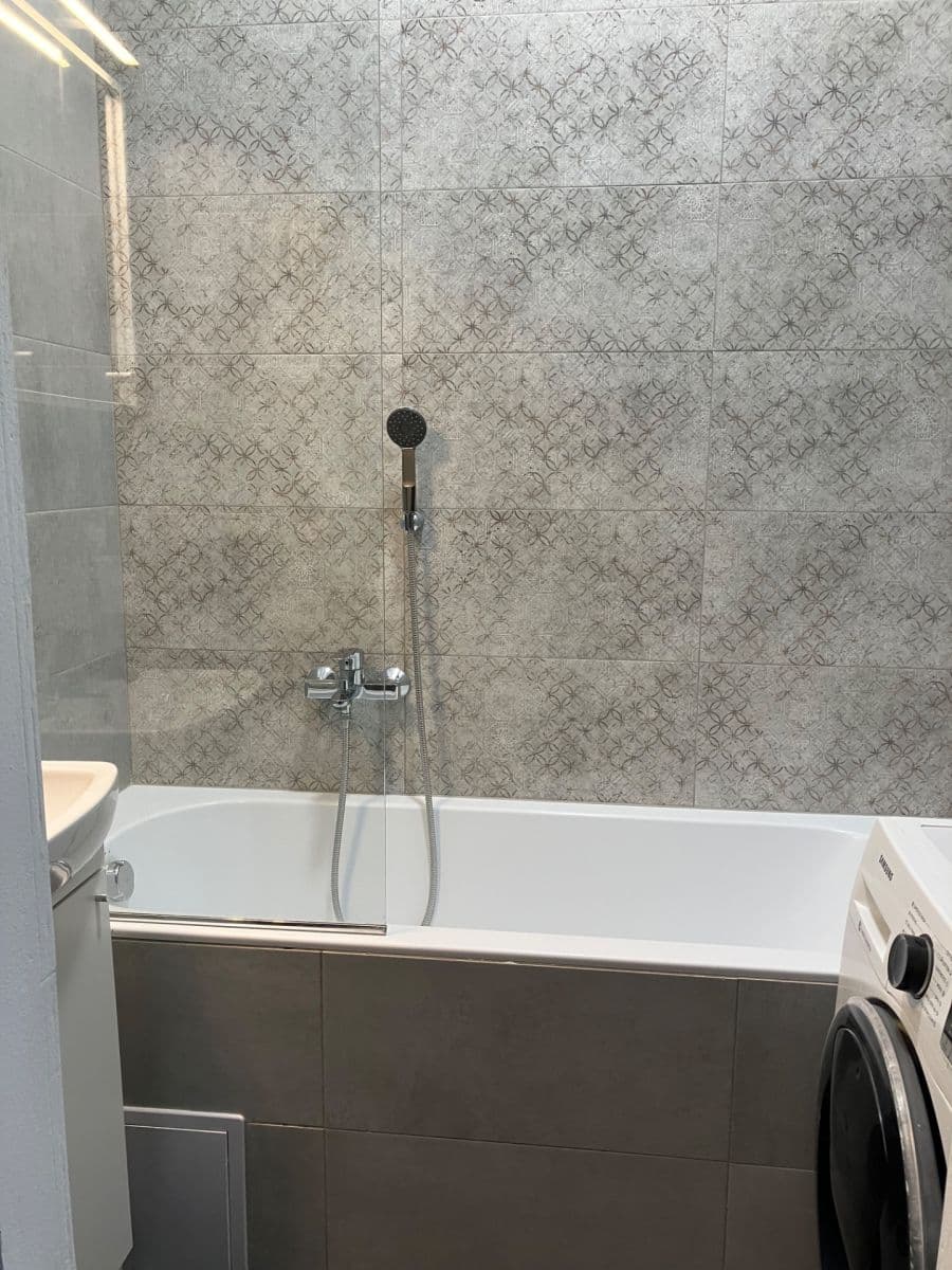 Prenájom bytu 2-izbový 66 m², Jiránkova, Brno, Jihomoravský kraj Prenájom bytu 2-izbový 66 m², Jiránkova, Brno, Jihomoravský kraj