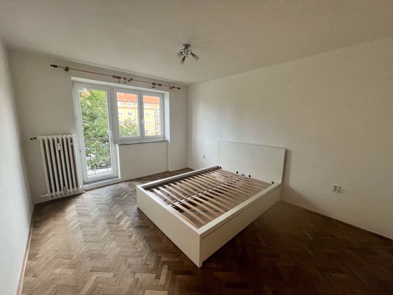 Prenájom bytu 2-izbový 56 m², Jaroslava Foglara, Kladno, Středočeský kraj Prenájom bytu 2-izbový 56 m², Jaroslava Foglara, Kladno, Středočeský kraj