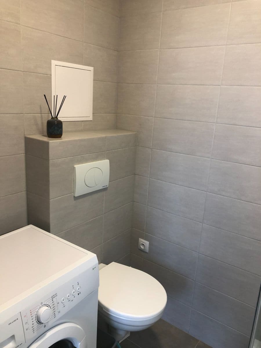 Prenájom bytu 1-izbový 20 m², Vysočanská, Praha, Praha Prenájom bytu 1-izbový 20 m², Vysočanská, Praha, Praha