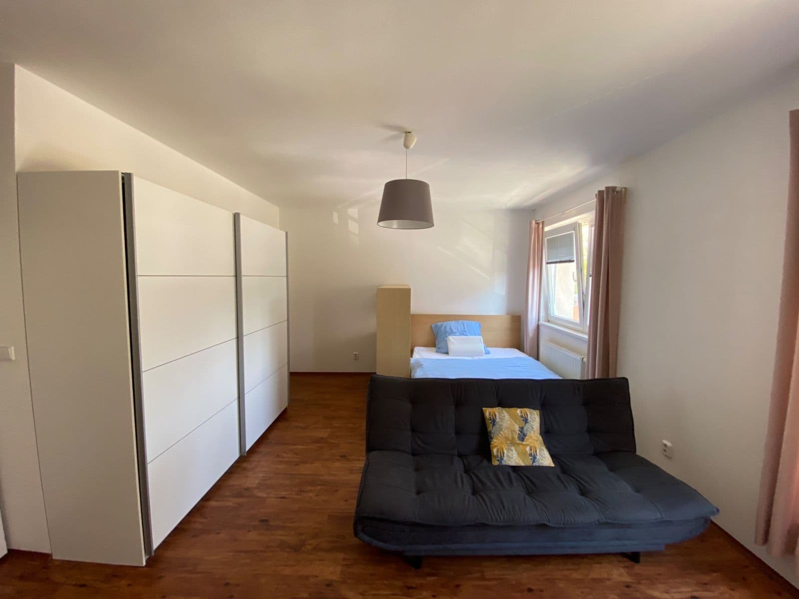Prenájom bytu 1-izbový 38 m², Topělecká, Písek, Jihočeský kraj Prenájom bytu 1-izbový 38 m², Topělecká, Písek, Jihočeský kraj